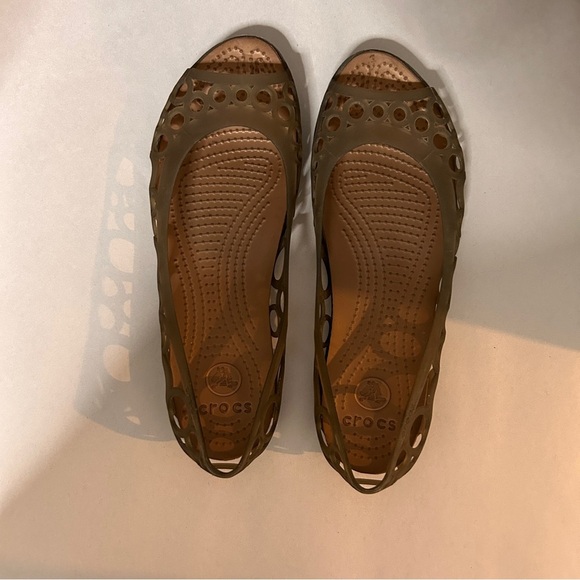 Crocs Adrian Women's Size 8 Ballet Brown Jelly flats slip-on Laser cut peep toe - Picture 2 of 7